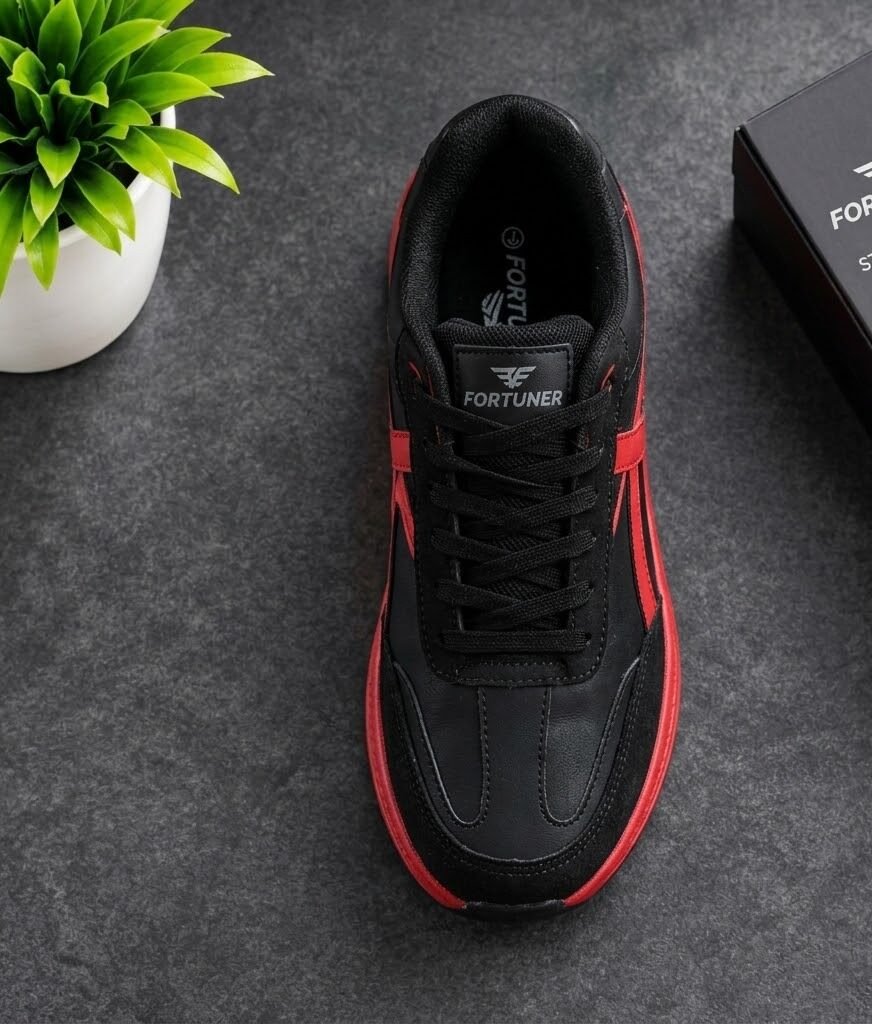 MAAUVERSE Urban Premium Footwear Model 06